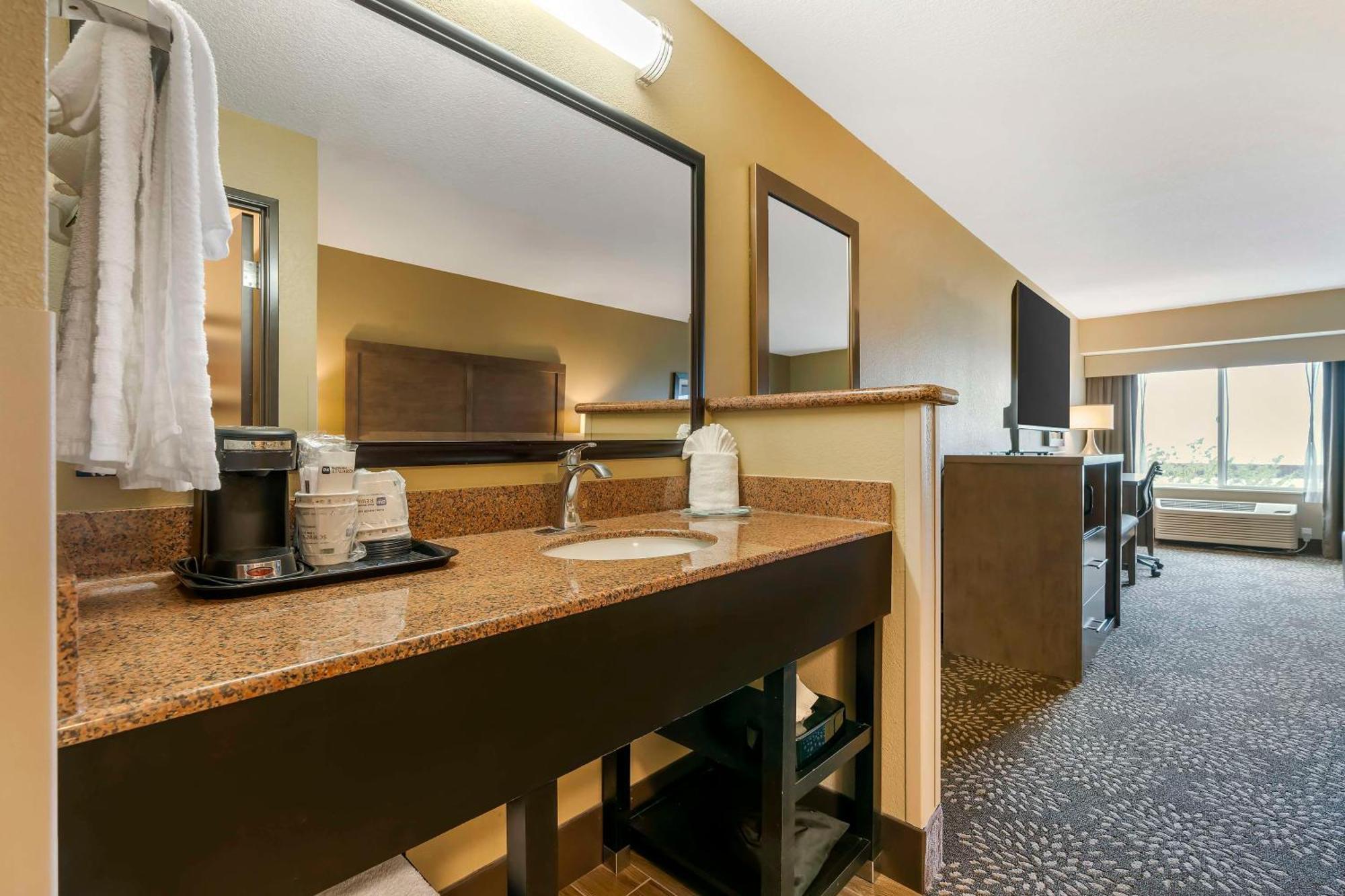 Best Western Columbia River Waterfront Hotel Astoria Exterior foto